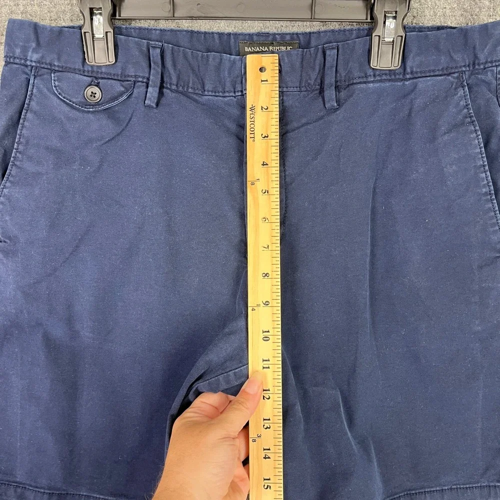 Banana Republic Lived-In Short‎ Mens 36 Navy Blue Chino Cotton Stretch Casual